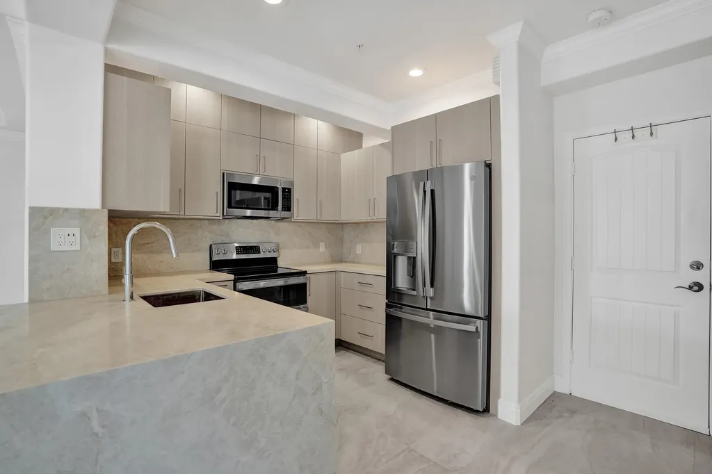 804 NE 7th Street Fort Lauderdale FL 33304