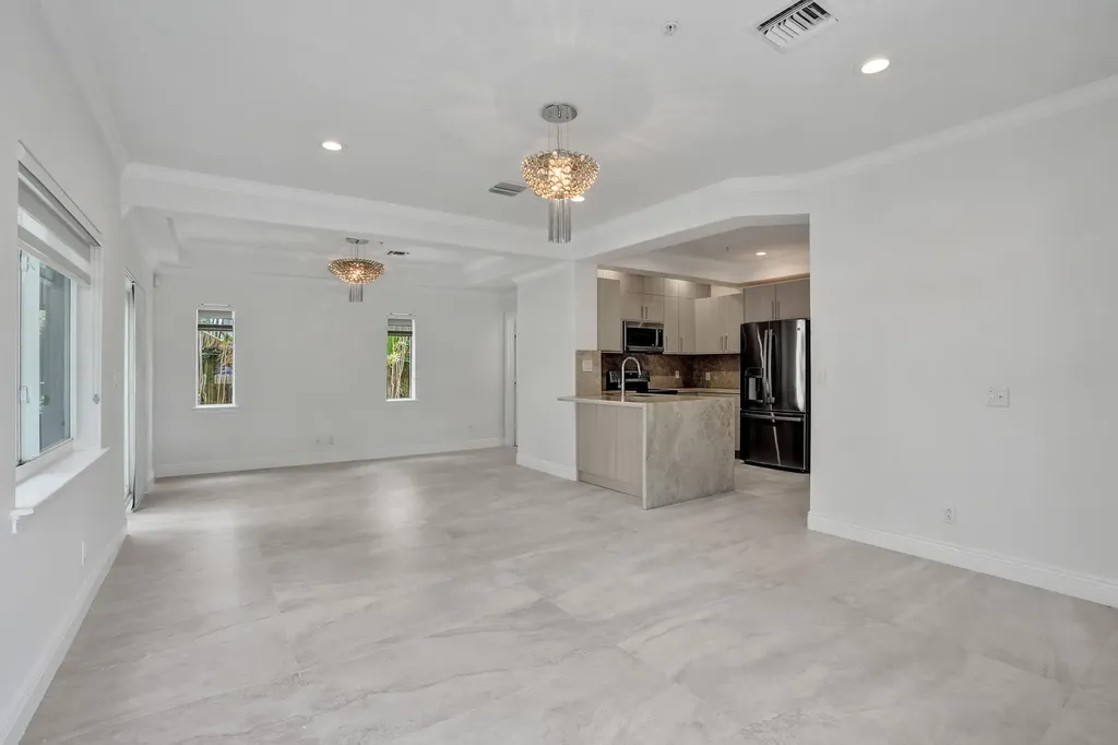 804 NE 7th Street Fort Lauderdale FL 33304