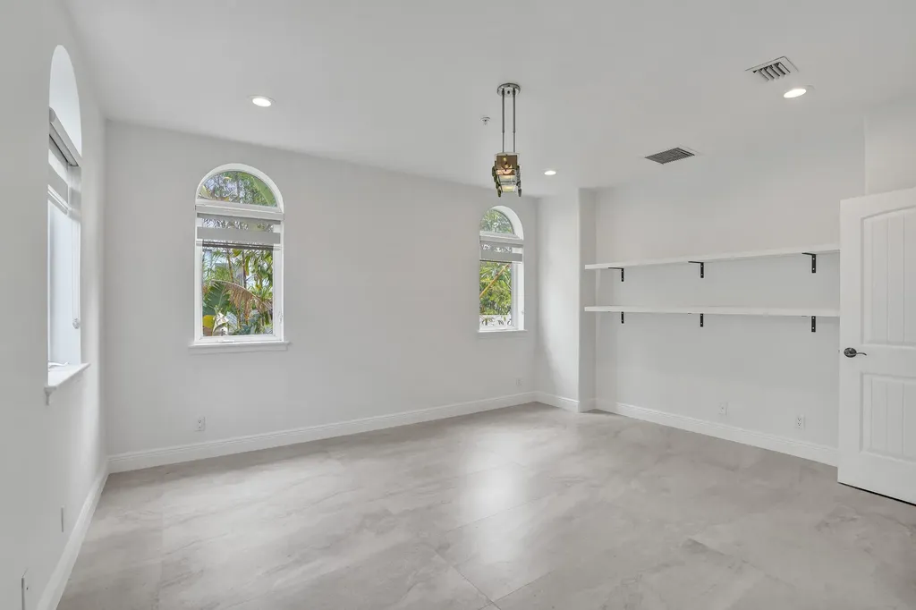 804 NE 7th Street Fort Lauderdale FL 33304