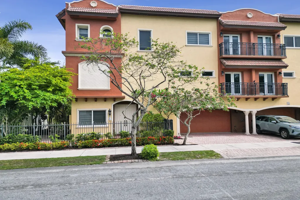 804 NE 7th Street Fort Lauderdale FL 33304