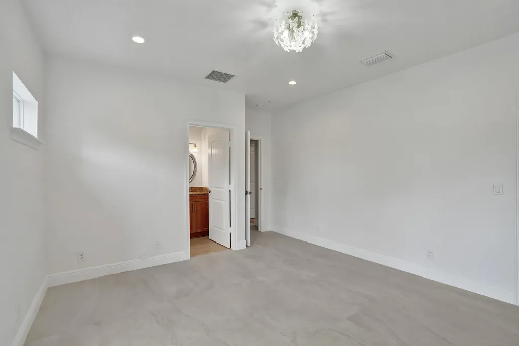 804 NE 7th Street Fort Lauderdale FL 33304