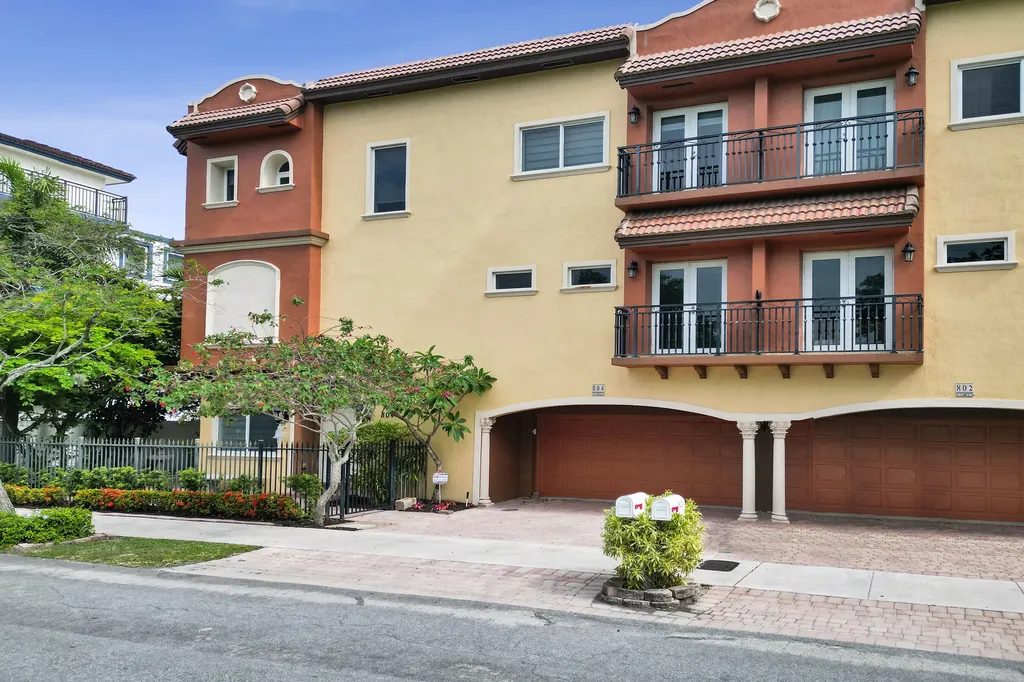 804 NE 7th Street Fort Lauderdale FL 33304