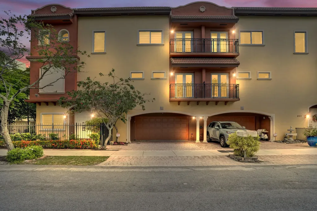 804 NE 7th Street Fort Lauderdale FL 33304