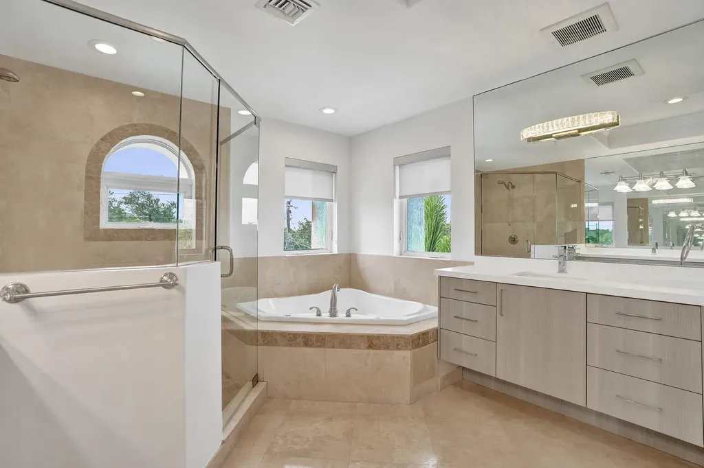804 NE 7th Street Fort Lauderdale FL 33304