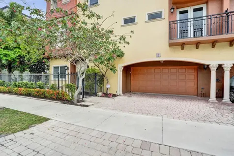 804 NE 7th Street Fort Lauderdale FL 33304