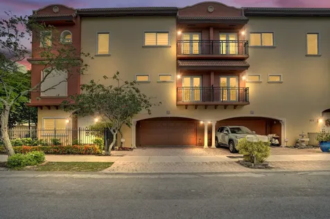 804 NE 7th Street Fort Lauderdale FL 33304