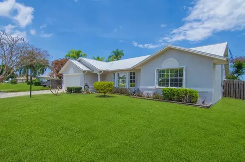474 Arbor Street Sebastian FL 32958