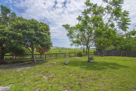 474 Arbor Street Sebastian FL 32958