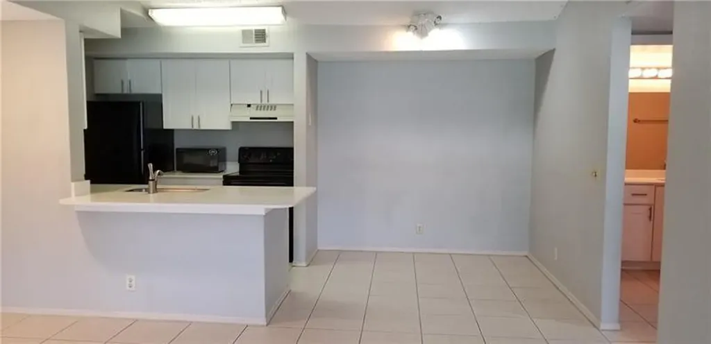 2986 S University Drive Davie FL 33328