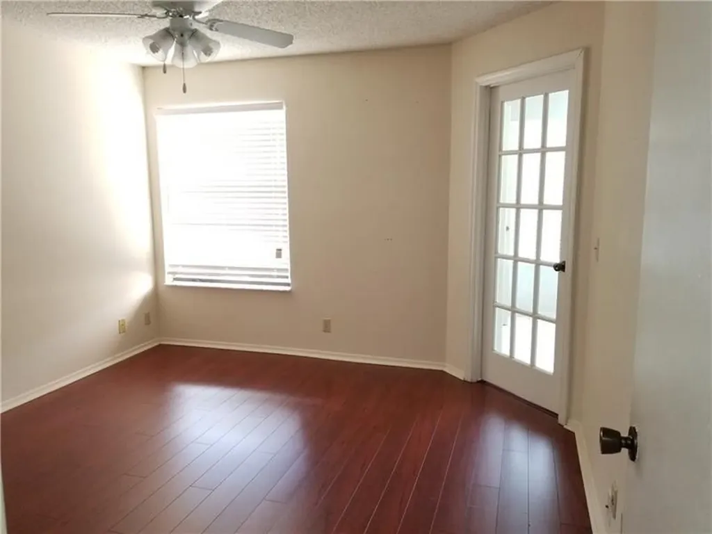 2986 S University Drive Davie FL 33328