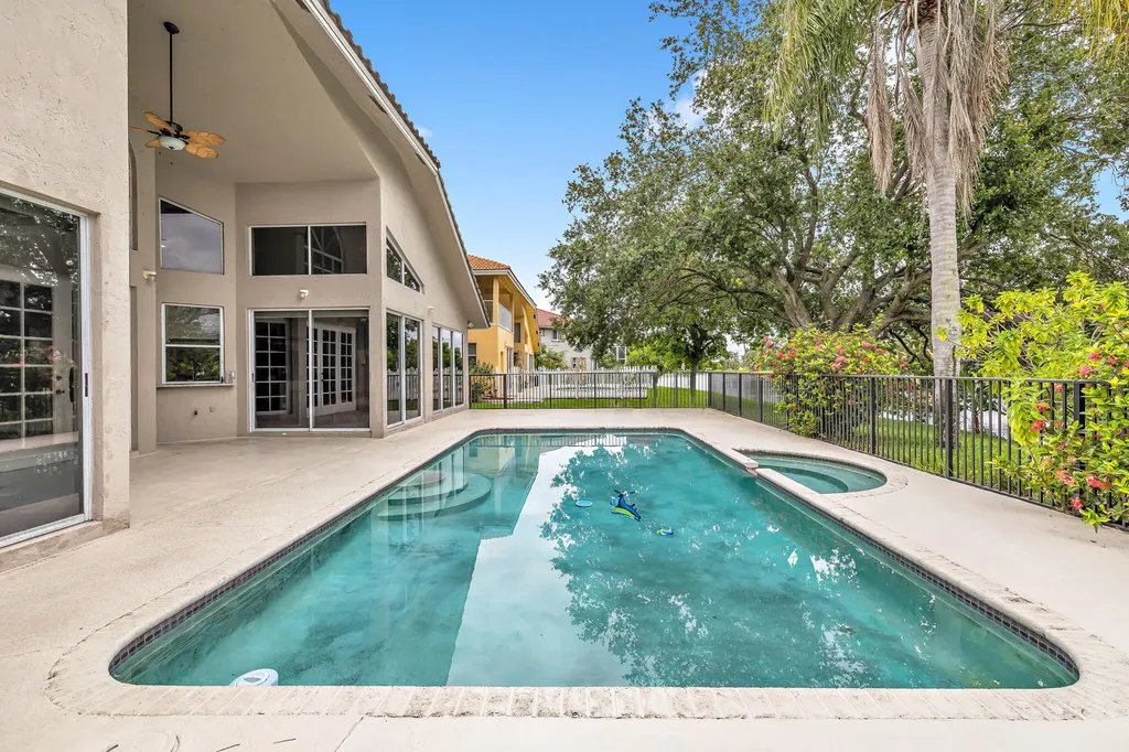 4300 NW 63rd Avenue Coral Springs FL 33067
