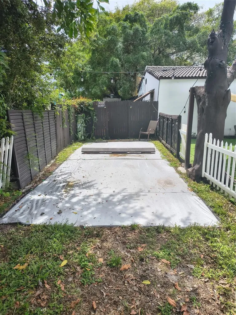 2206 Coolidge Street Hollywood FL 33020