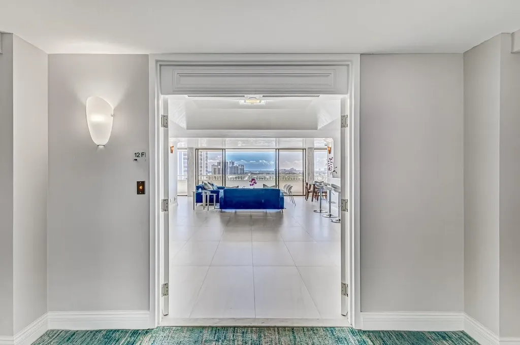 5280 N Ocean Drive Riviera Beach FL 33404