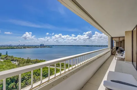5280 N Ocean Drive Riviera Beach FL 33404