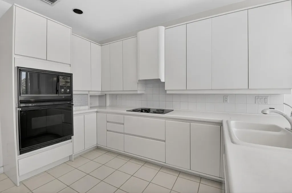 5768 Harrington Way Boca Raton FL 33496