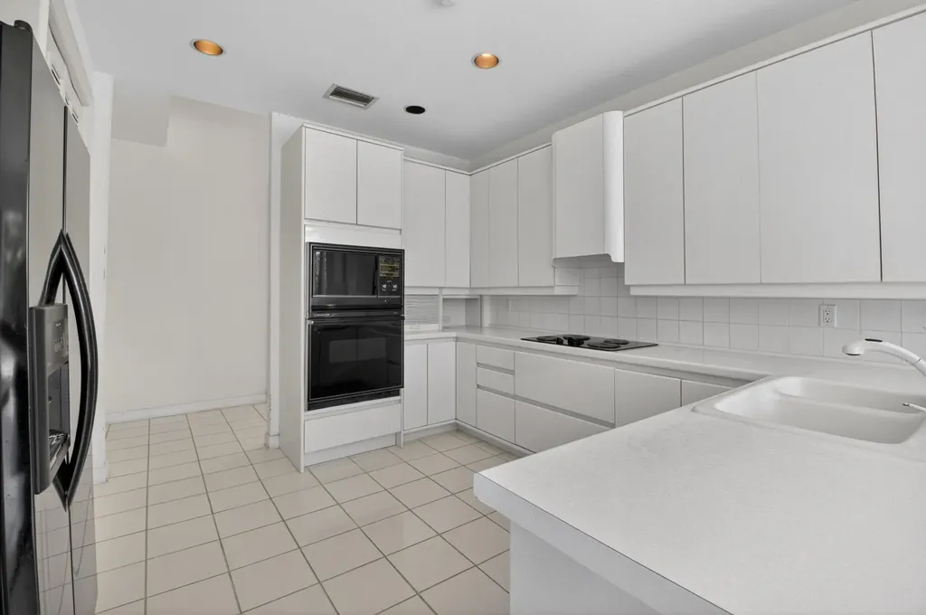 5768 Harrington Way Boca Raton FL 33496