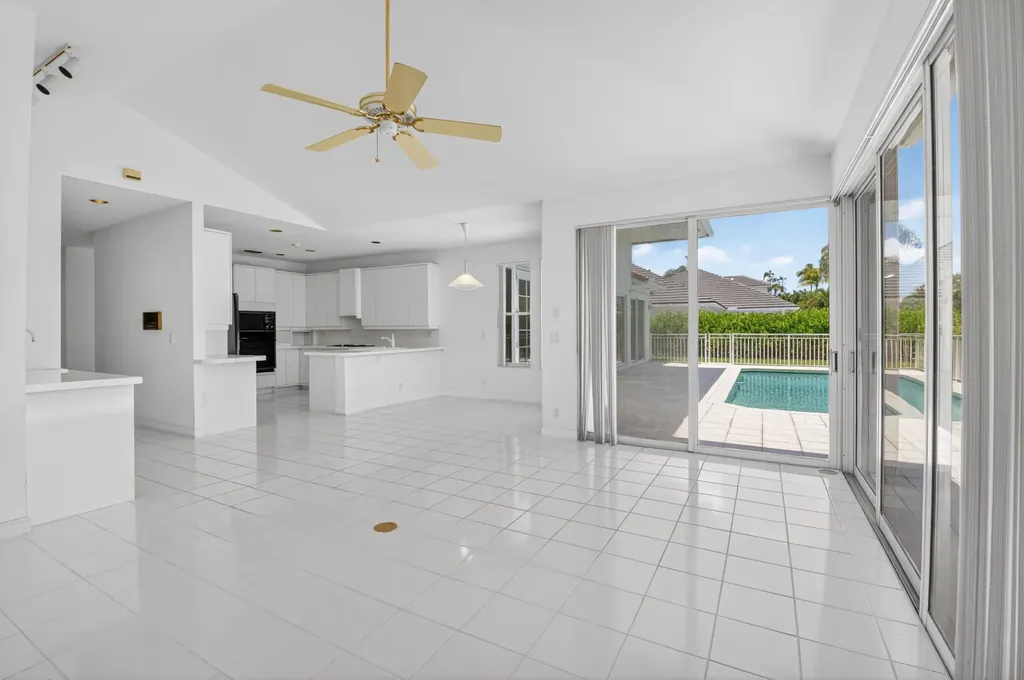 5768 Harrington Way Boca Raton FL 33496