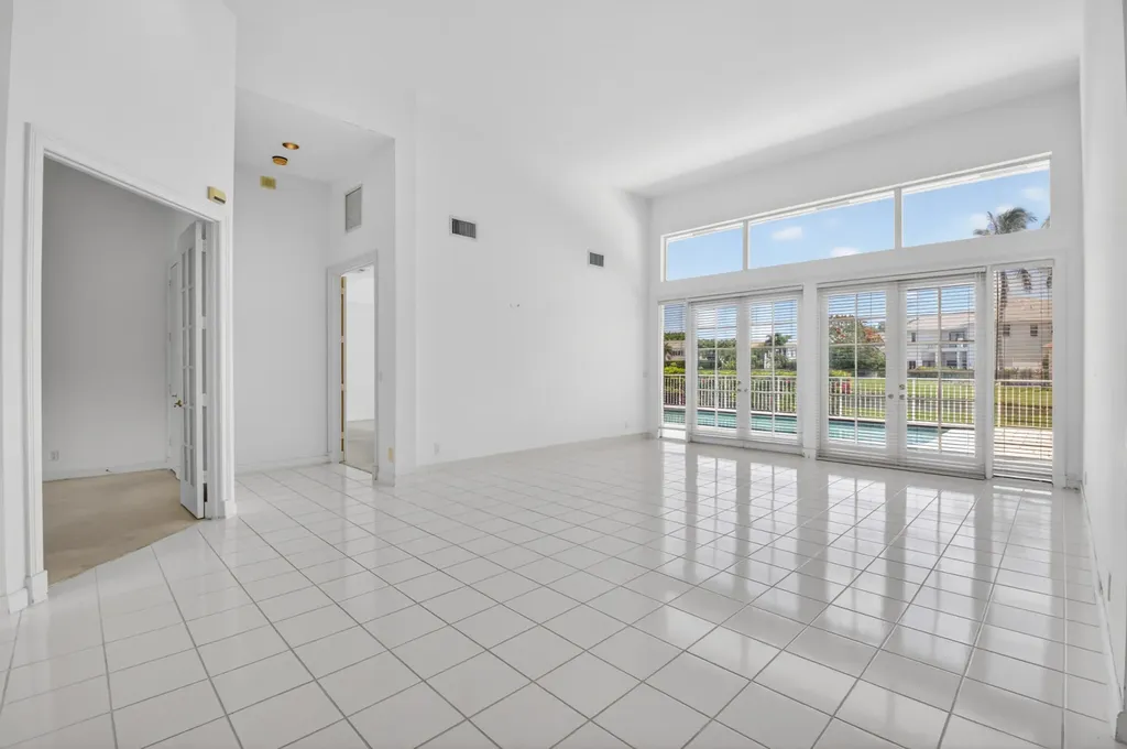 5768 Harrington Way Boca Raton FL 33496