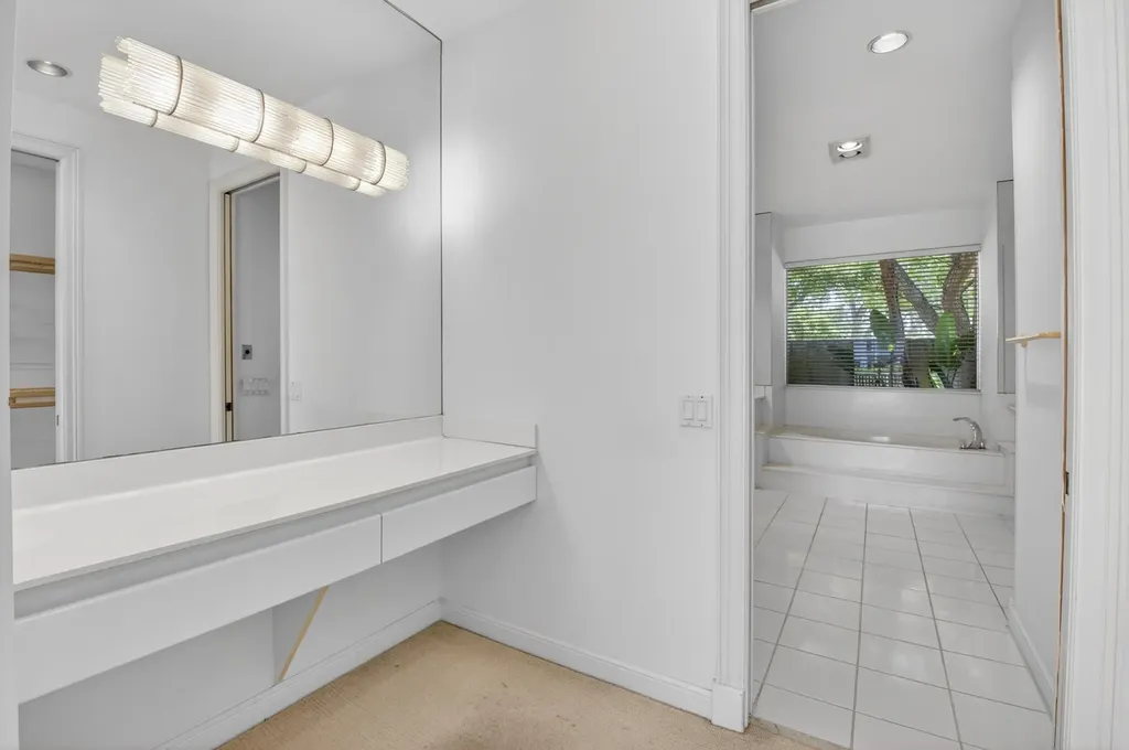 5768 Harrington Way Boca Raton FL 33496