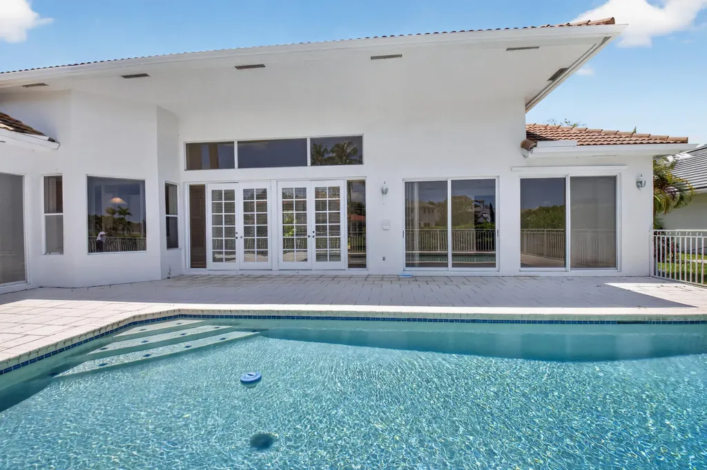 5768 Harrington Way Boca Raton FL 33496