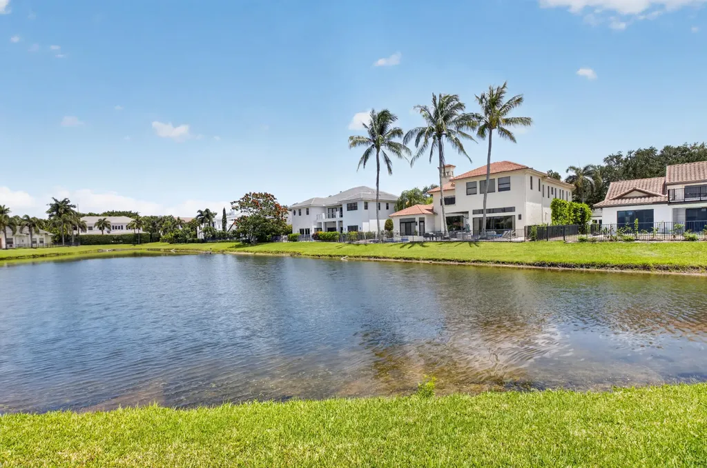 5768 Harrington Way Boca Raton FL 33496