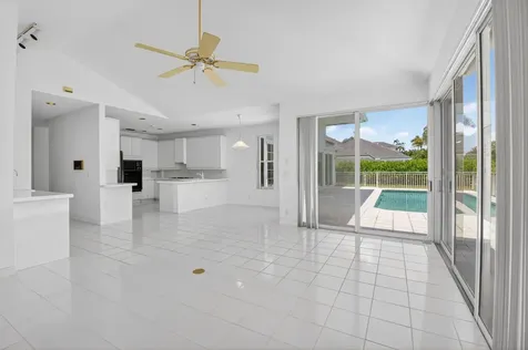 5768 Harrington Way Boca Raton FL 33496