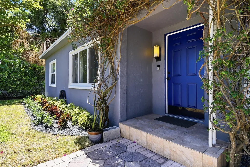 604 Piedmont Road West Palm Beach FL 33405