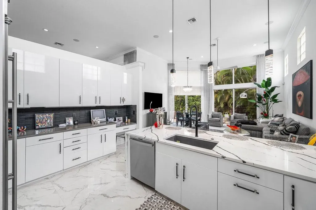 6517 Somerset Circle Boca Raton FL 33496