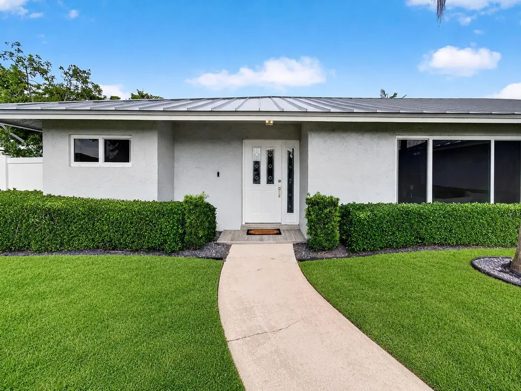 17773 Maplewood Drive Boca Raton FL 33487