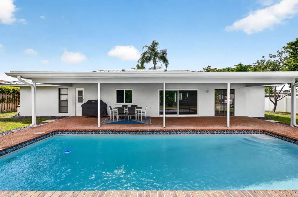 17773 Maplewood Drive Boca Raton FL 33487