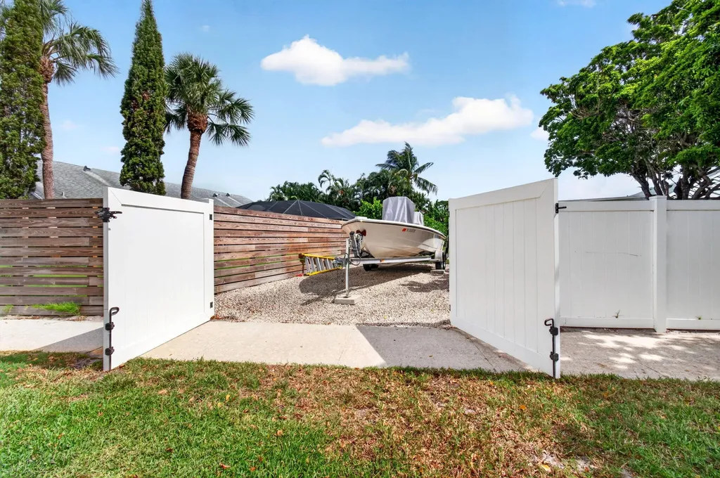 17773 Maplewood Drive Boca Raton FL 33487