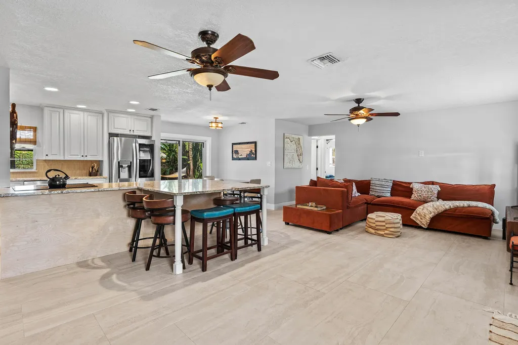 968 Laurel Road North Palm Beach FL 33408