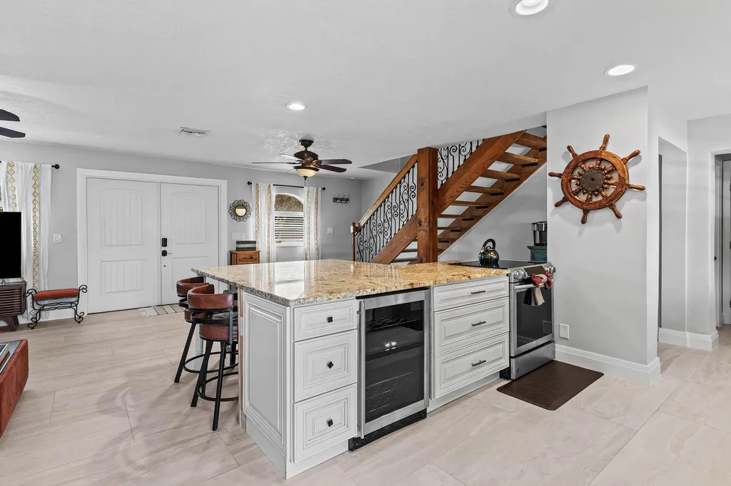 968 Laurel Road North Palm Beach FL 33408
