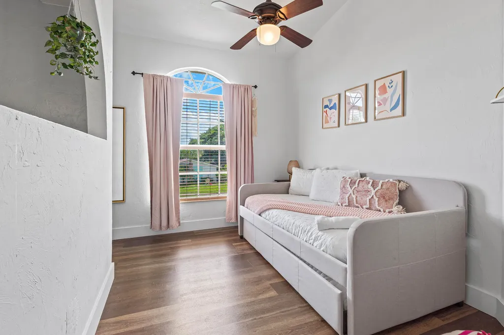 968 Laurel Road North Palm Beach FL 33408