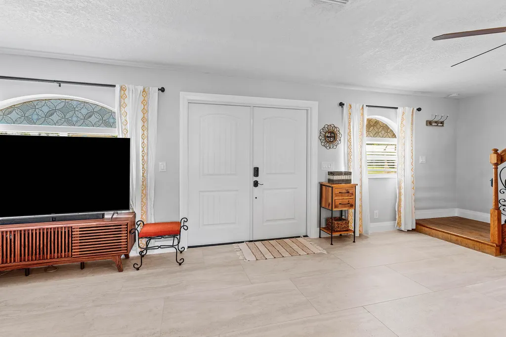 968 Laurel Road North Palm Beach FL 33408