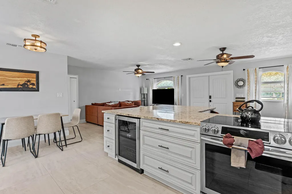 968 Laurel Road North Palm Beach FL 33408