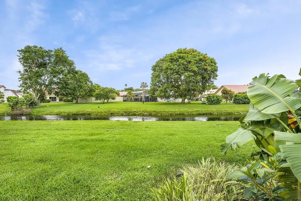 8900 Warwick Drive Boca Raton FL 33433