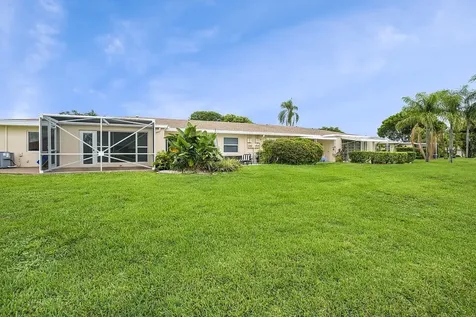 8900 Warwick Drive Boca Raton FL 33433