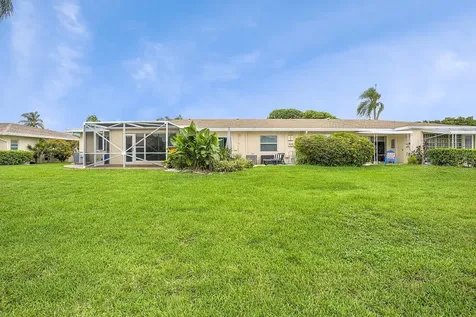 8900 Warwick Drive Boca Raton FL 33433