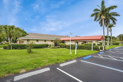 8900 Warwick Drive Boca Raton FL 33433