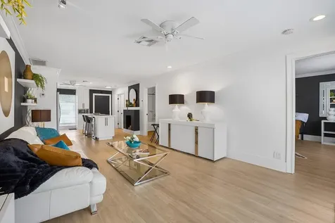8900 Warwick Drive Boca Raton FL 33433