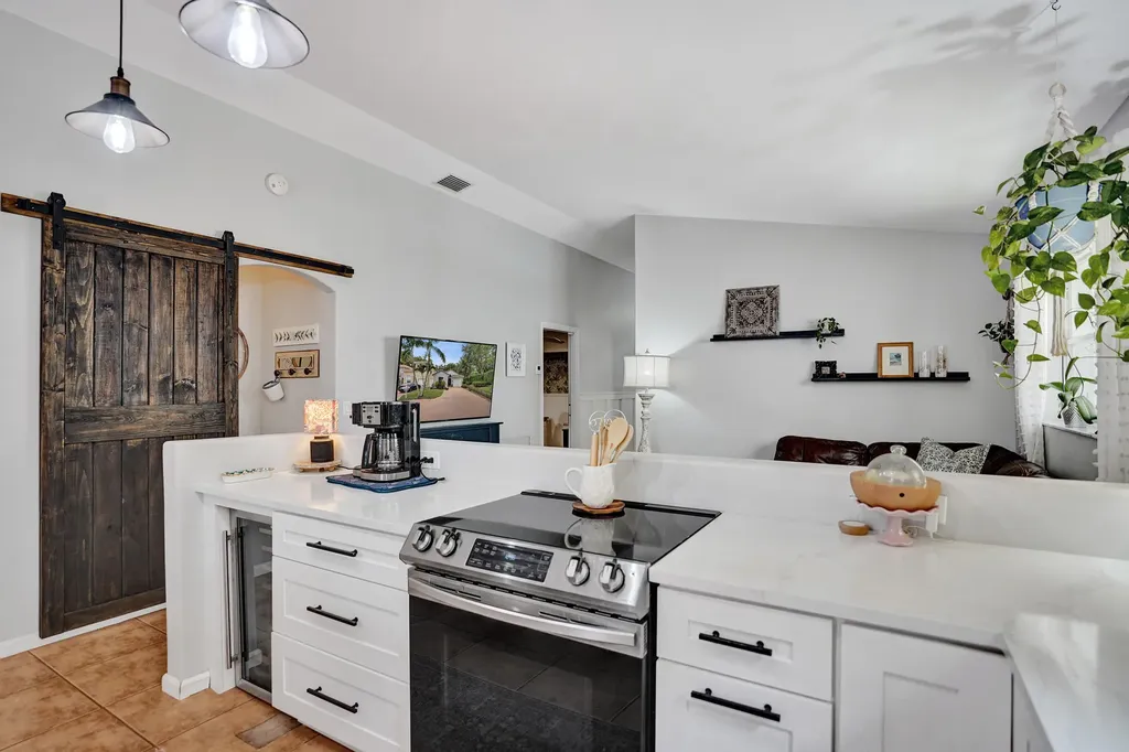 6898 Silverado Terrace Lake Worth FL 33463