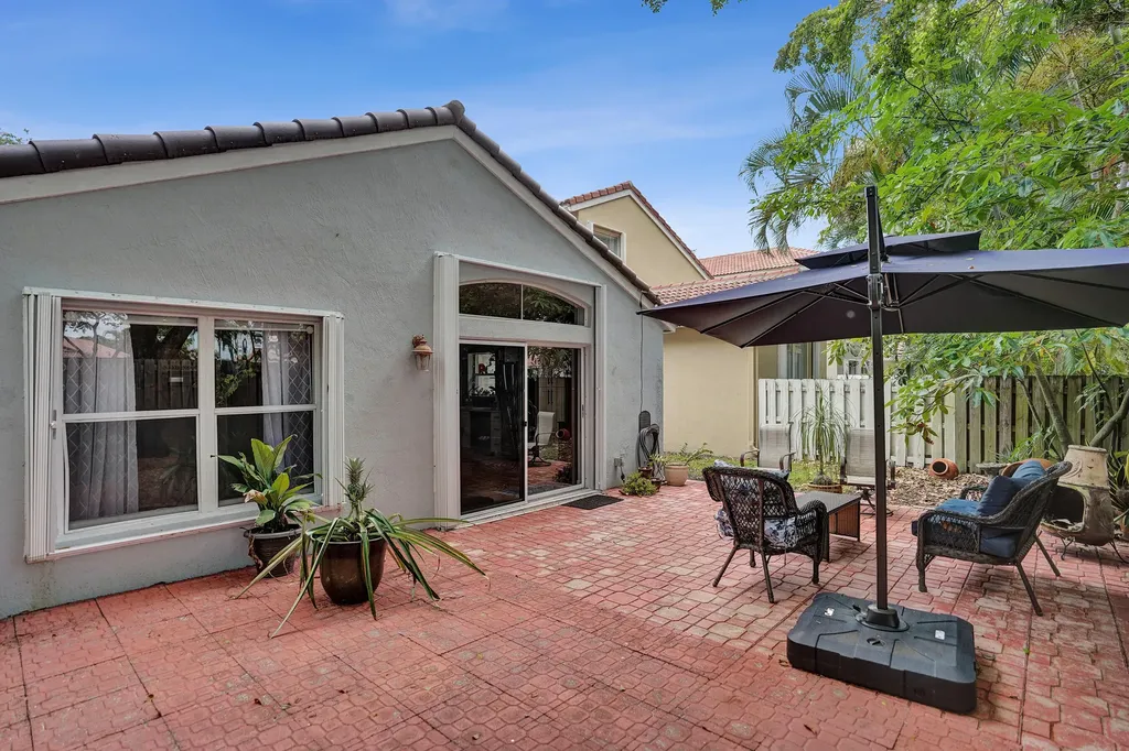 6898 Silverado Terrace Lake Worth FL 33463