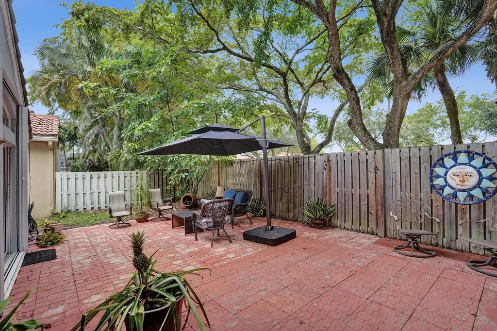 6898 Silverado Terrace Lake Worth FL 33463