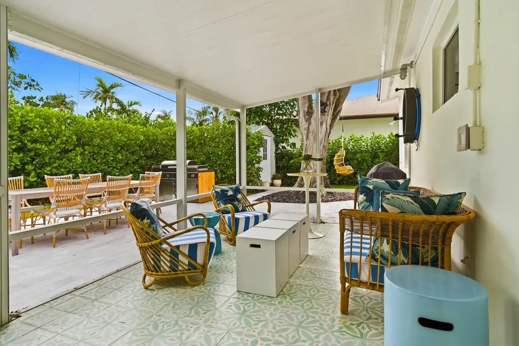 251 Gregory Place West Palm Beach FL 33405