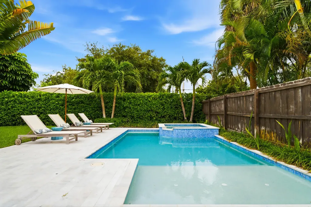 251 Gregory Place West Palm Beach FL 33405