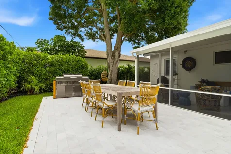 251 Gregory Place West Palm Beach FL 33405