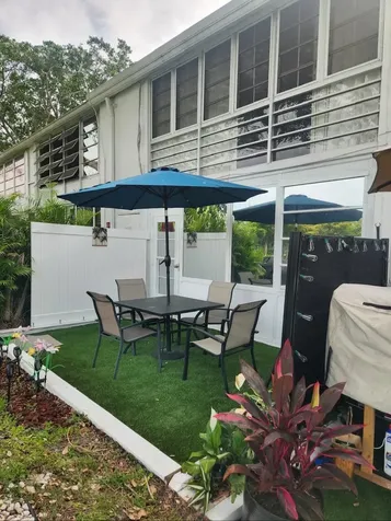 102 E Westbury Deerfield Beach FL 33442