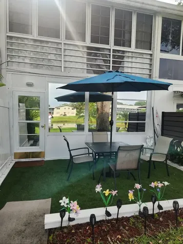 102 E Westbury Deerfield Beach FL 33442