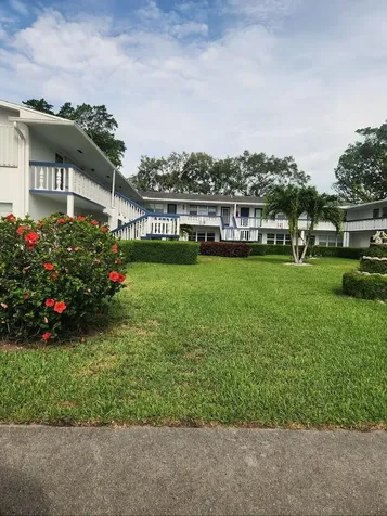 102 E Westbury Deerfield Beach FL 33442